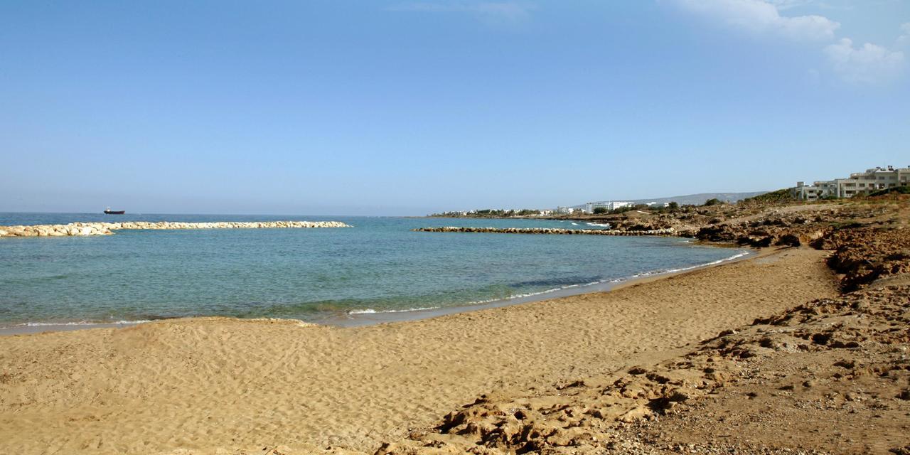 Venus Beach Hotel Paphos Exterior foto The beach of Agia Napa